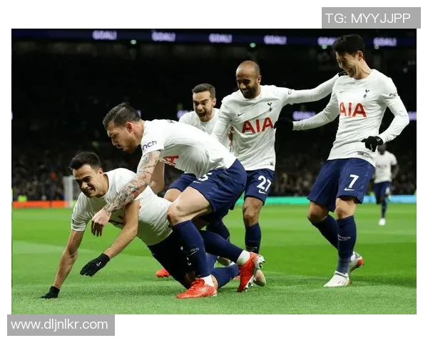 AC米兰与斯肯的激烈对决揭示了足球战术的深度与魅力